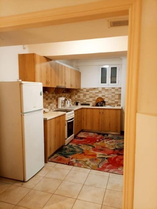 Romantic Apartment Ideal For Women! Афины Экстерьер фото