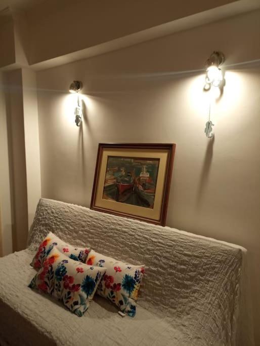 Romantic Apartment Ideal For Women! Афины Экстерьер фото