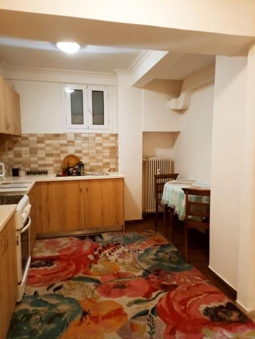 Romantic Apartment Ideal For Women! Афины Экстерьер фото